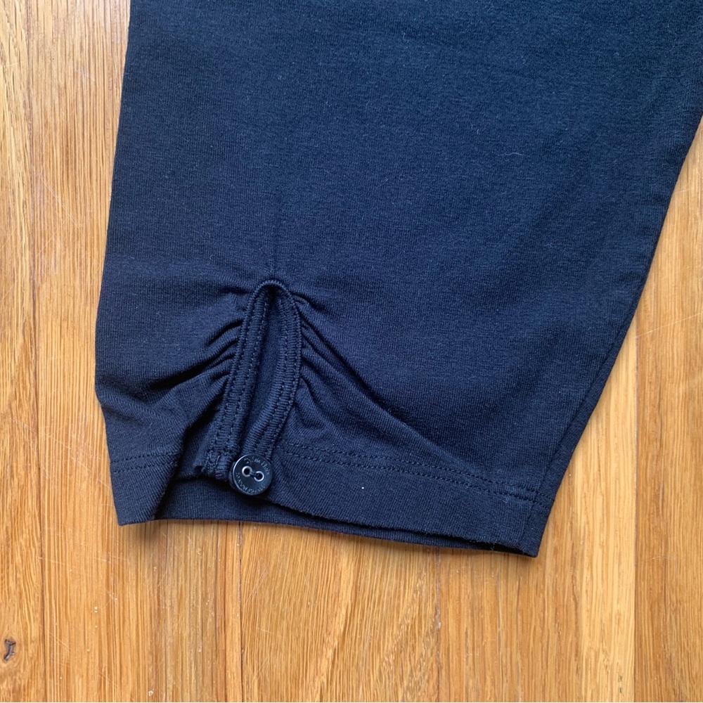 Calvin Klein Black Capris Women’s Large - Picture 7 of 7